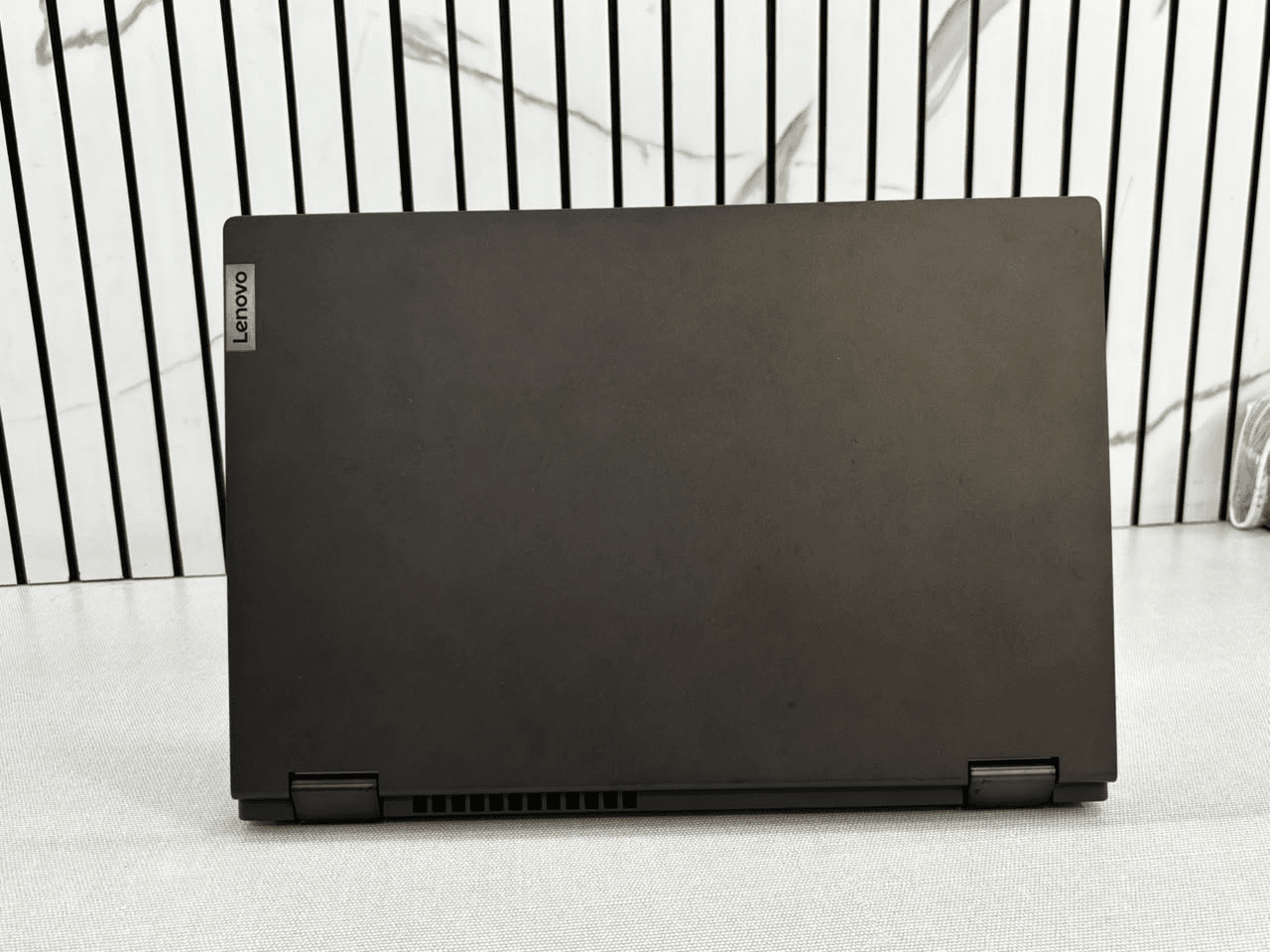 Lenovo IdeaPad Flex 5 view 4